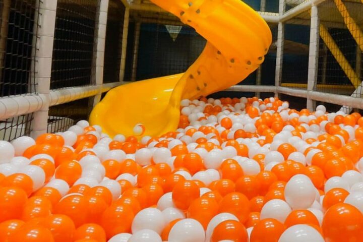 Zagrożenia na placach zabaw dla dzieci